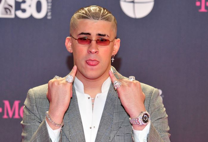 ¿Quién tiene más dinero Bad Bunny y Karol G?