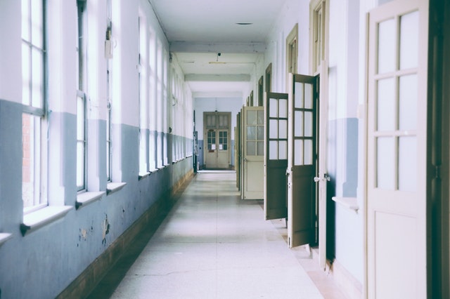 ¿Cuánto gana un conserje de colegio en España?