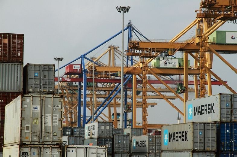 ¿Qué hay que hacer para exportar desde España?