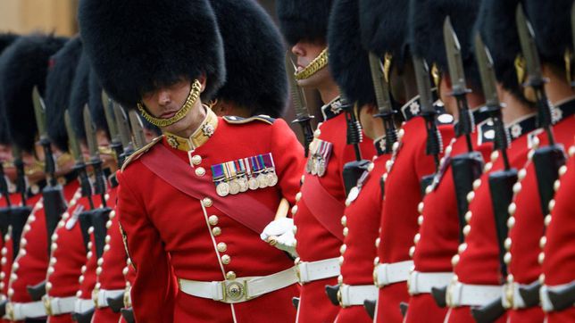 ¿Qué se necesita para ser Guardia Real de Inglaterra?